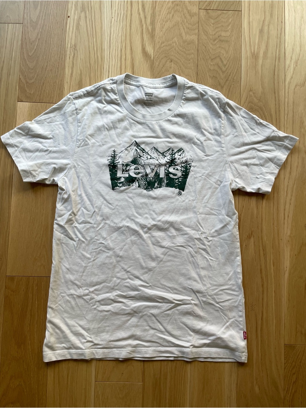 Levi's White Short-Sleeve Tee with Green Mountain Logo